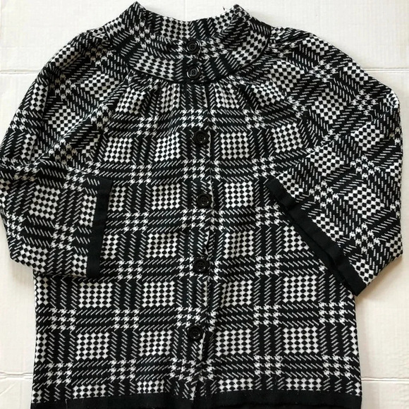 LAVENA 3/4 Length Sleeved Cardigan - Picture 11 of 11